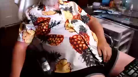 Snapshot of edginginedmonton chatting on 15, 10, 2025 edginginedmonton online show from 15, 10, 2025