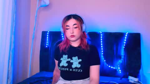 Snapshot of ediefris chatting on 5, 1, 2025 fickle demon made of clumps of matter online show from 5, 1, 2025