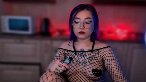 Snapshot of ediefris chatting on 16, 2, 2025 fickle demon made of clumps of matter online show from 16, 2, 2025