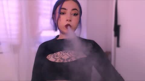 Snapshot of ediefris chatting on 12, 9, 2025 fickle demon made of clumps of matter online show from 12, 9, 2025