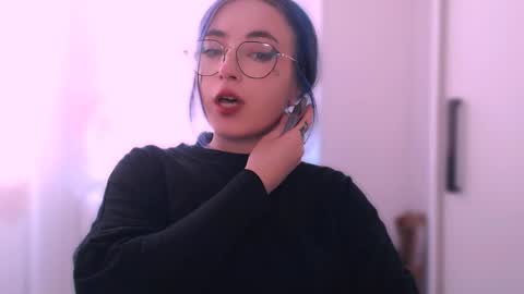 Snapshot of ediefris chatting on 13, 9, 2025 fickle demon made of clumps of matter online show from 13, 9, 2025