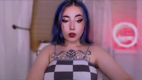 Snapshot of ediefris chatting on 17, 9, 2025 fickle demon made of clumps of matter online show from 17, 9, 2025