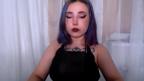 Snapshot of ediefris chatting on 29, 10, 2025 fickle demon made of clumps of matter online show from 29, 10, 2025