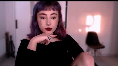 Snapshot of ediefris chatting on 20, 12, 2025 fickle demon made of clumps of matter online show from 20, 12, 2025