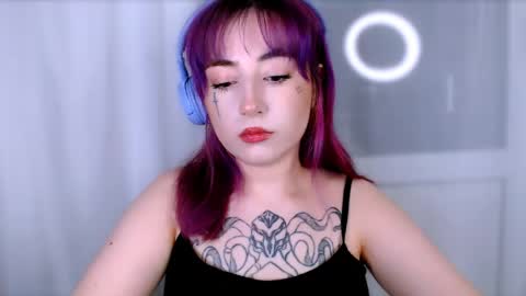 fickle demon made of clumps of matter online show from 16, 5, 2026