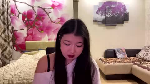 Snapshot of edinabluett chatting on 18, 4, 2026 Eri online show from 18, 4, 2026