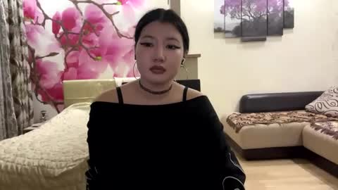 Snapshot of edinabluett chatting on 22, 5, 2026 Eri online show from 22, 5, 2026