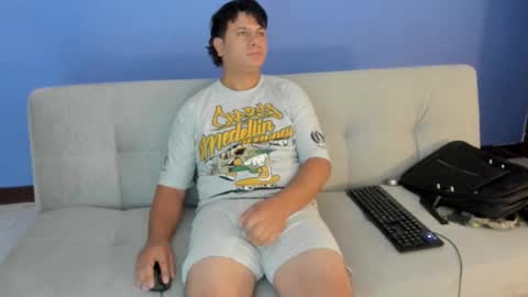 edwar_95 online show from 4, 2, 2026