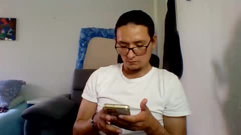 Snapshot of edward1996527421 chatting on 9, 5, 2026 edward1996527421 online show from 9, 5, 2026