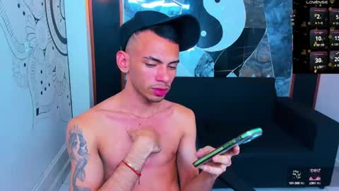 Snapshot of edward_24_ chatting on 2, 3, 2025 Edward Colleman online show from 2, 3, 2025