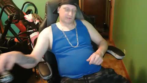 edwardaims_2please online show from 25, 4, 2026