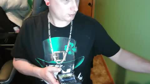 Snapshot of edwardaims_2please chatting on 18, 5, 2026 edwardaims_2please online show from 18, 5, 2026