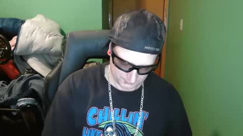 Snapshot of edwardaims_2please chatting on 24, 5, 2026 edwardaims_2please online show from 24, 5, 2026