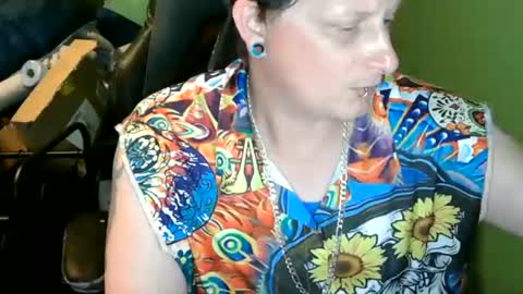 Snapshot of edwardaims_2please chatting on 2, 7, 2026 edwardaims_2please online show from 2, 7, 2026