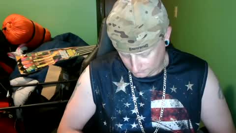 Snapshot of edwardaims_2please chatting on 5, 7, 2026 edwardaims_2please online show from 5, 7, 2026
