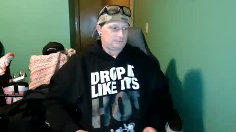 Snapshot of edwardaims_2please chatting on 16, 7, 2026 edwardaims_2please online show from 16, 7, 2026