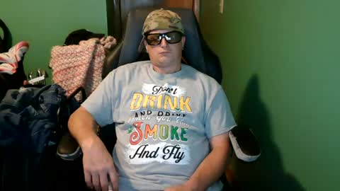 Snapshot of edwardaims_2please chatting on 17, 7, 2026 edwardaims_2please online show from 17, 7, 2026