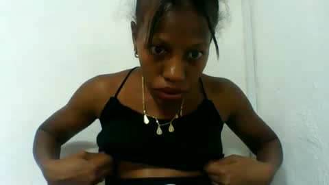 edwige770943 online show from 15, 6, 2026