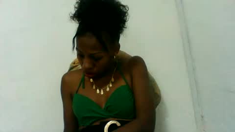 edwige770943 online show from 16, 6, 2026