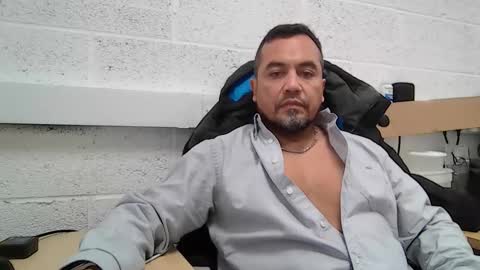 Snapshot of edwill13 chatting on 10, 2, 2026 EdM online show from 10, 2, 2026