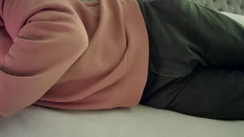 eesmalll online show from 5, 1, 2025