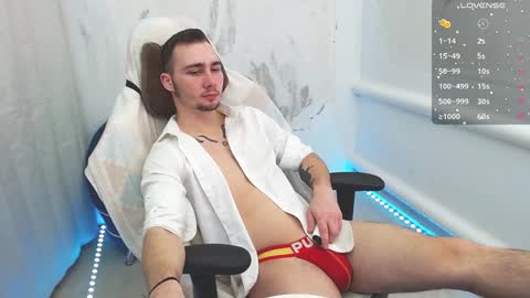 Daniel and Alex online show from 8, 2, 2025