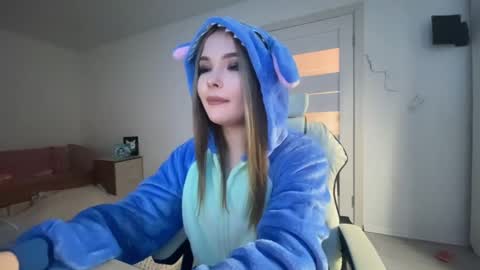 Lili online show from 9, 5, 2026