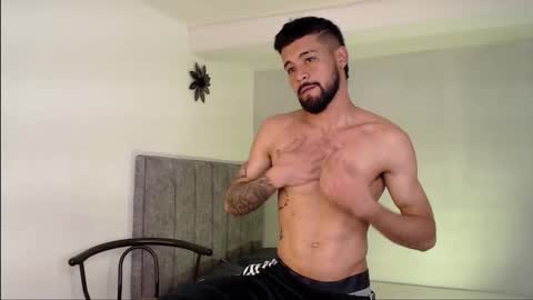eevil_boys_77 online show from 18, 10, 2025