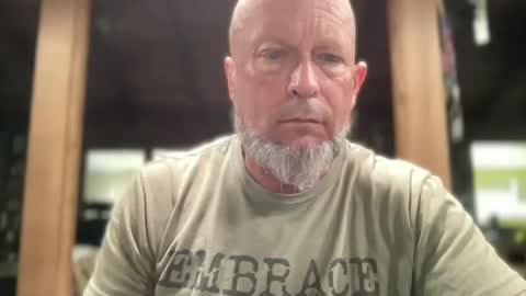 Snapshot of eevilempire chatting on 15, 5, 2026 Harley Biker online show from 15, 5, 2026