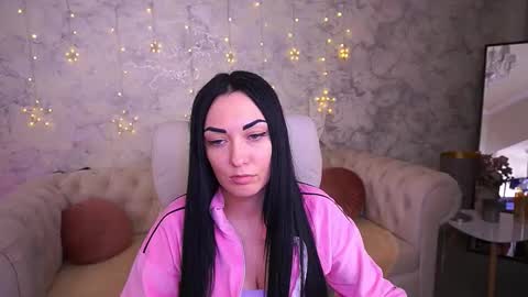 effie_luvv online show from 1, 2, 2026