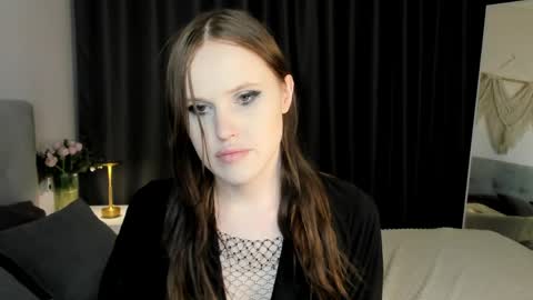 Snapshot of effiemur chatting on 15, 4, 2026 Effie Mur online show from 15, 4, 2026