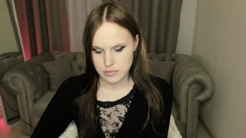 Snapshot of effiemur chatting on 18, 4, 2026 Effie Mur online show from 18, 4, 2026