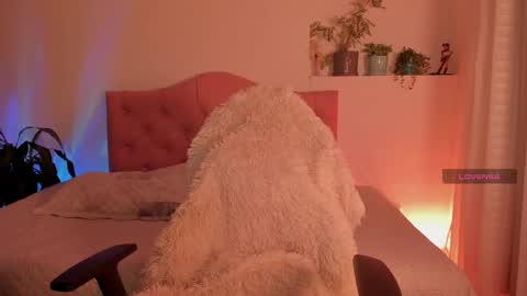 Snapshot of effy_cb chatting on 8, 1, 2025 effy online show from 8, 1, 2025