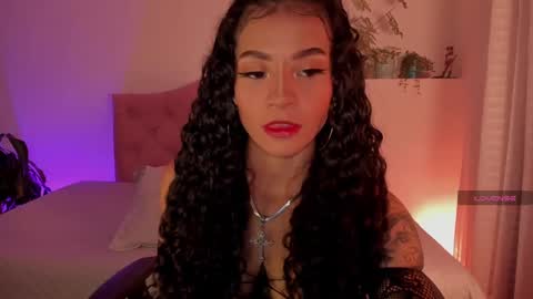 Snapshot of effy_cb chatting on 19, 1, 2025 effy online show from 19, 1, 2025