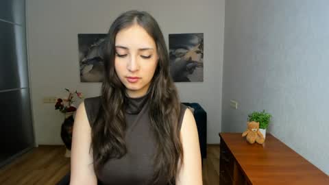 Effy Royse online show from 8, 5, 2026