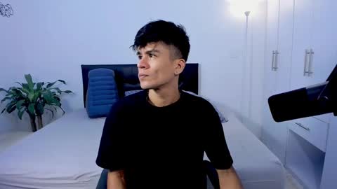 eiden_allenx1 online show from 5, 1, 2025