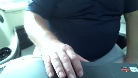 Snapshot of eifel64 chatting on 19, 10, 2025 Malibu2601 online show from 19, 10, 2025