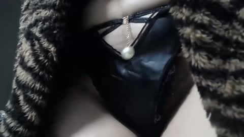 Snapshot of eileenqueen23 chatting on 4, 12, 2024 Eileen online show from 4, 12, 2024