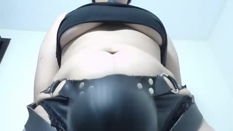 Snapshot of eileenqueen23 chatting on 4, 12, 2024 Eileen online show from 4, 12, 2024