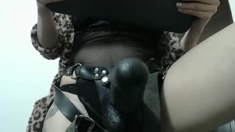 Snapshot of eileenqueen23 chatting on 23, 2, 2025 Eileen online show from 23, 2, 2025