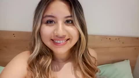 Snapshot of eimy_collin chatting on 1, 3, 2026 EIMY MODEL INDEPENDENT online show from 1, 3, 2026