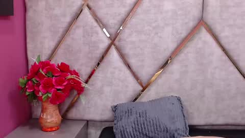 eimy_cutte online show from 4, 2, 2025