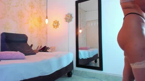 Eimy online show from 13, 9, 2025