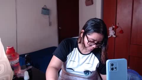 eimy_saenzz online show from 2, 4, 2026