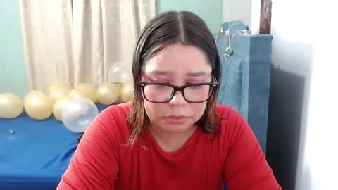 eimy_saenzz online show from 29, 5, 2026