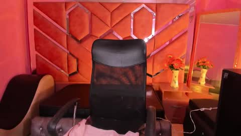 Eimy online show from 6, 2, 2026