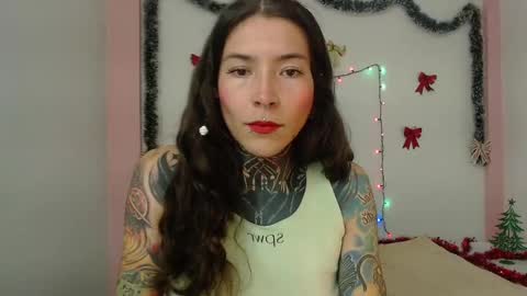 Snapshot of eimytatto_ chatting on 4, 12, 2024 Carla online show from 4, 12, 2024