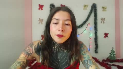 Snapshot of eimytatto_ chatting on 16, 12, 2024 Carla online show from 16, 12, 2024