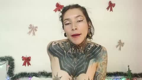 Snapshot of eimytatto_ chatting on 21, 12, 2024 Carla online show from 21, 12, 2024