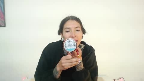 Snapshot of eimytatto_ chatting on 5, 1, 2025 Carla online show from 5, 1, 2025